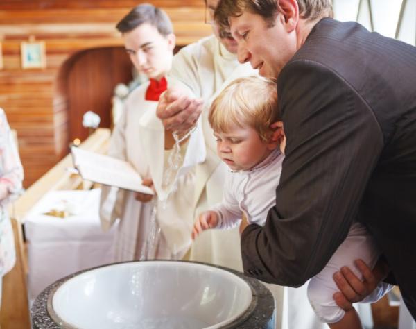 Come decorare un battesimo – 4 passi