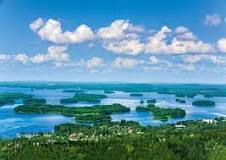 Esplorare i laghi della Finlandia