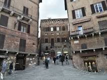 Sorprendente Siena: sperimentare il tempo italiano