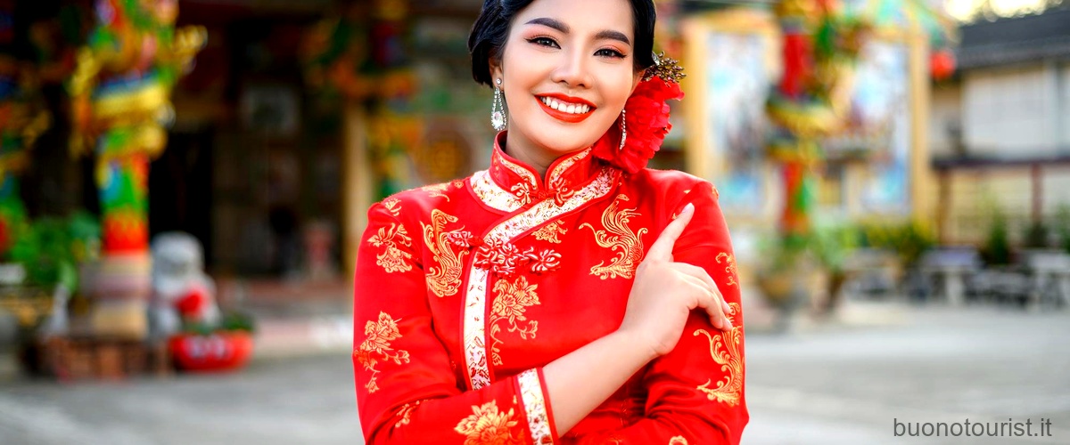 Come si chiama il vestito tradizionale delle cinesi?