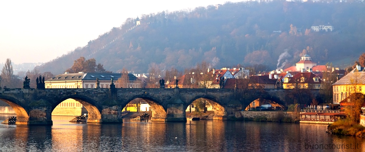 Domanda: Come si sale al castello di Heidelberg?