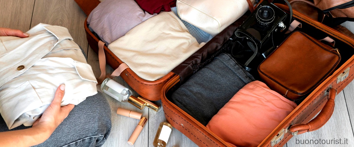 Dove mettere i vestiti sporchi in valigia?