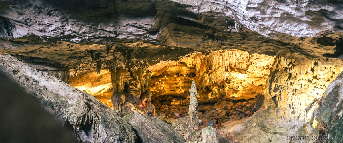Stalattiti e stalagmiti: scopri le differenze