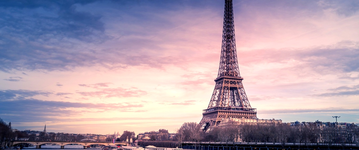 Quanto misura in altezza la Torre Eiffel di Parigi